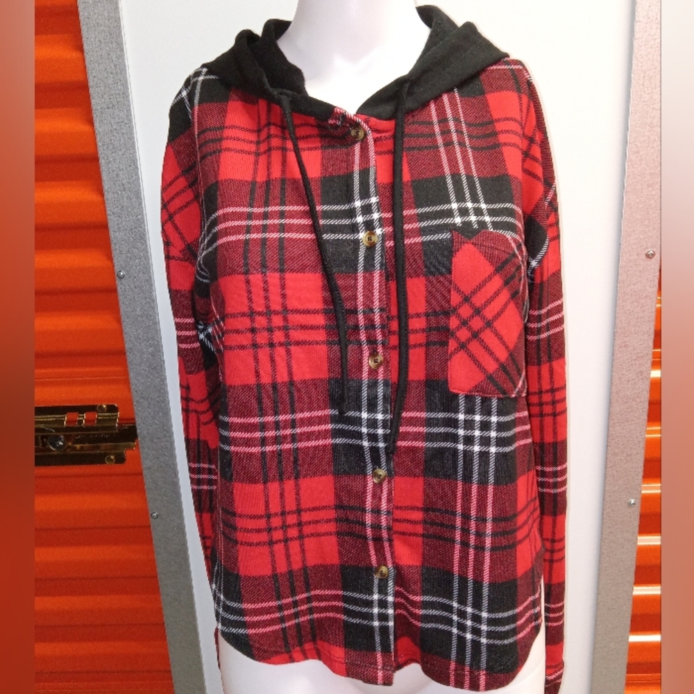 No Boundaries Red and Black Plaid Shirt
